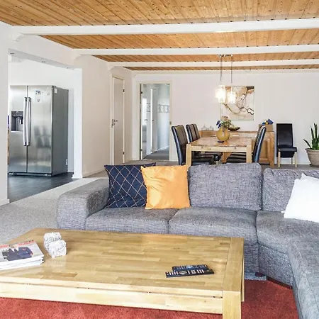 Beautiful Home In Allinge With Wifi *